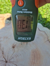 Load image into Gallery viewer, Yew Cookie/Log slice - 430mm x 430mm (ID: YEW043)