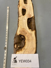 Load image into Gallery viewer, Yew board - YEW034